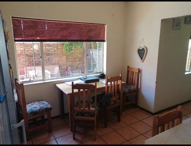 3 BEDROOM HOUSE SOLD IN FLORAUNA